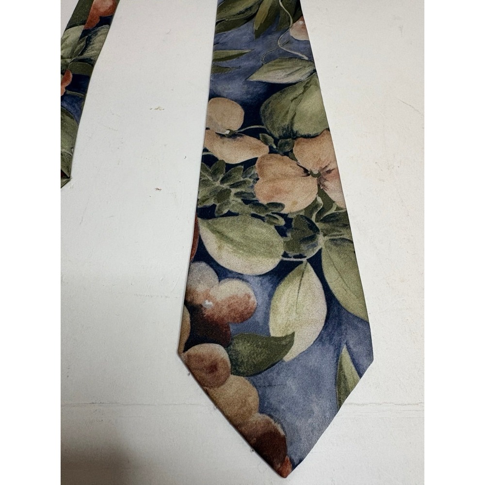 Haggar Mens Tie Green Blue Floral Fruit Botanical 100% Polyester Made in USA